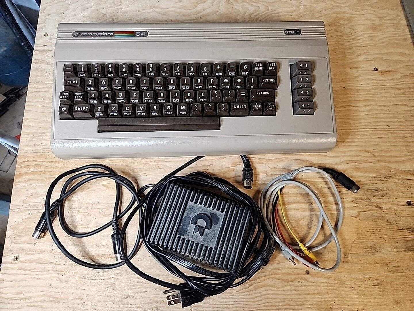 Vintage Commodore 64 Computer With Power Supply,cabels , Powers  On User Guide