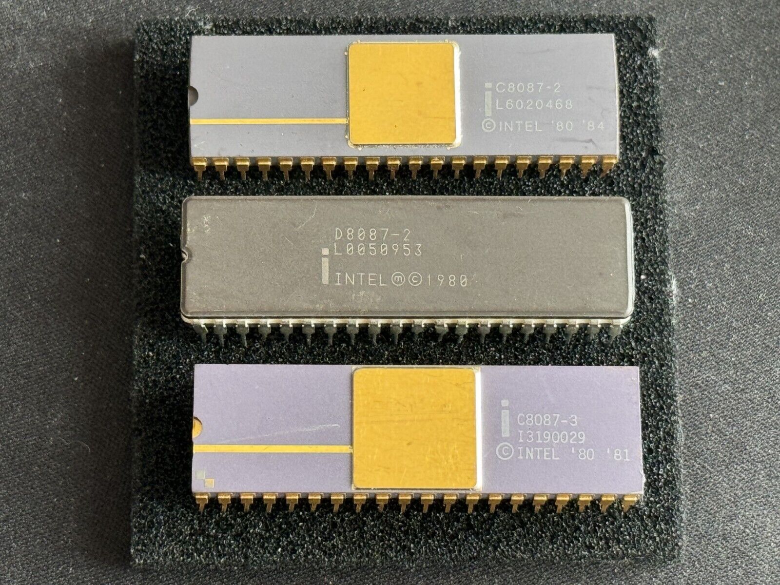 Vintage Original Intel Ceramic Math Co-Processor C8087-2 D8087-2 C8087-3