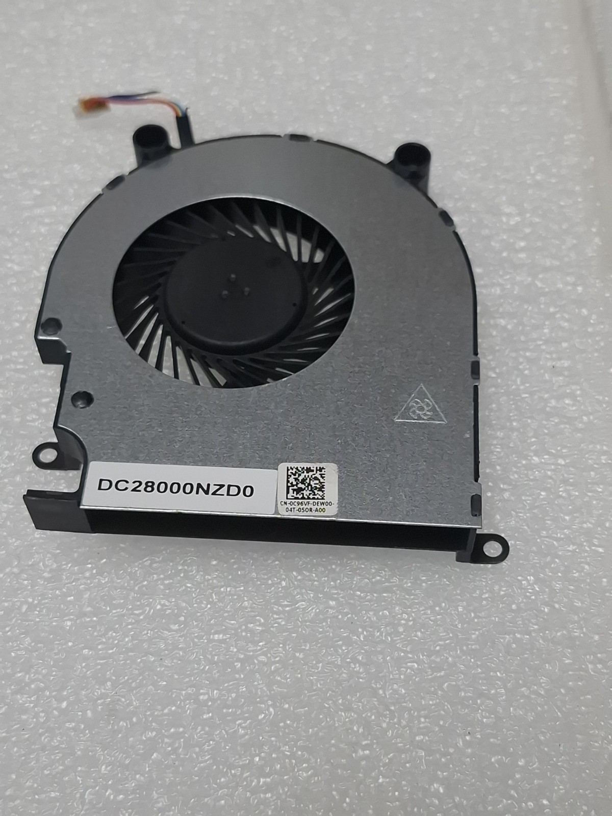 1PC NEW 0C96VF EG50060S1-C390-S9A DC28000NZS0 fan F1