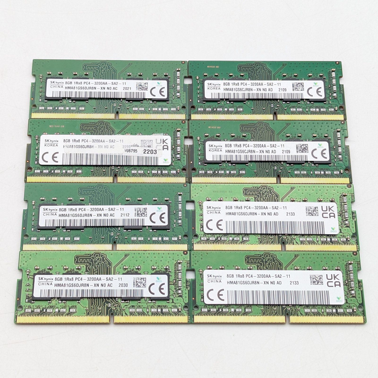 SK Hynix 64GB (8x8GB) DDR4 SO-DIMM PC4-3200 RAM (HMA81GS6DJR8N-XN) SK Hynix 64GB (8x8GB) DDR4 SO-DIMM PC4-3200 RAM (HMA81GS6DJR8N-XN)