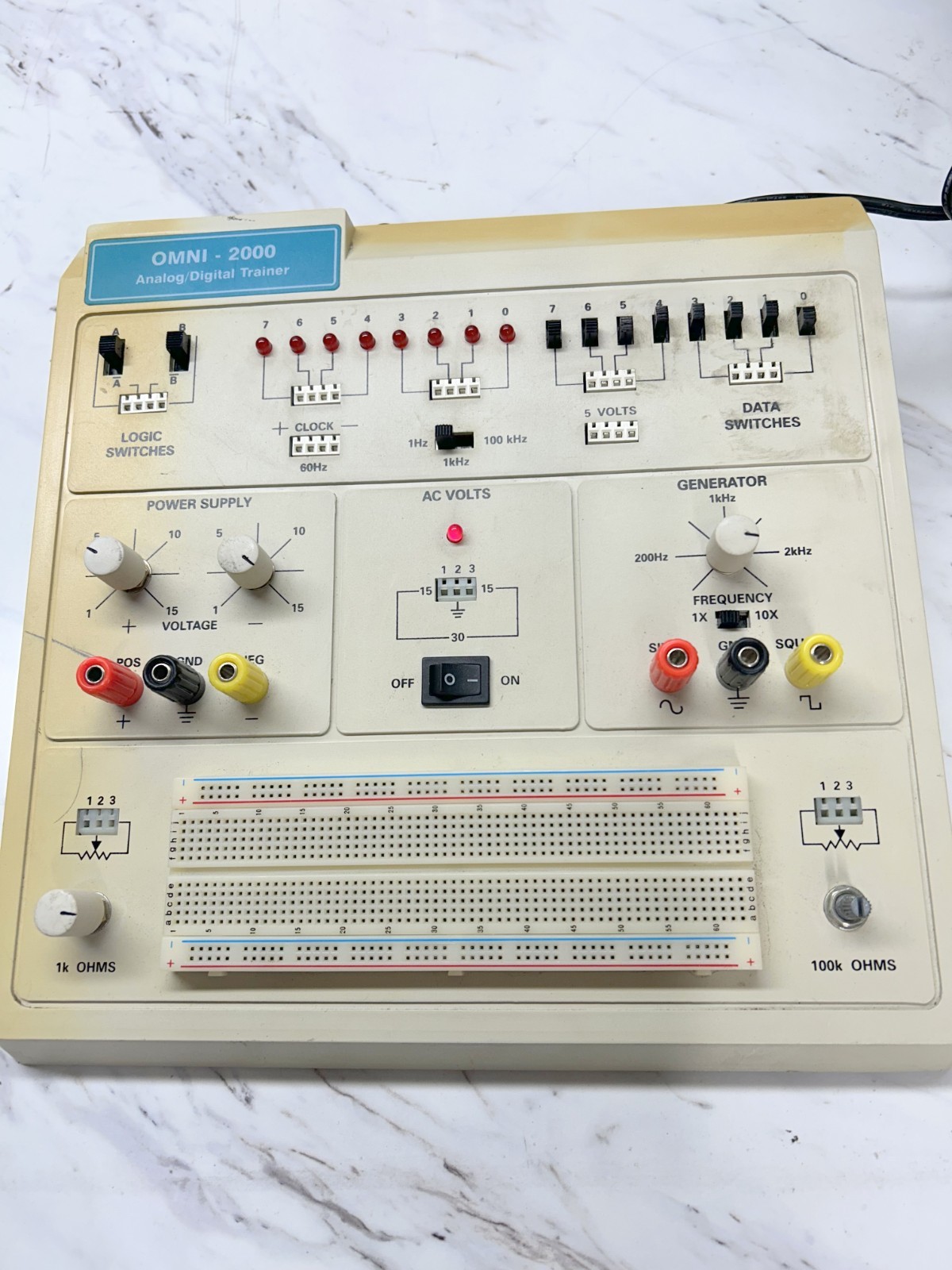 Vintage Item OMNI-2000 Analog/Digital Trainer Vintage Item OMNI-2000 Analog/Digital Trainer