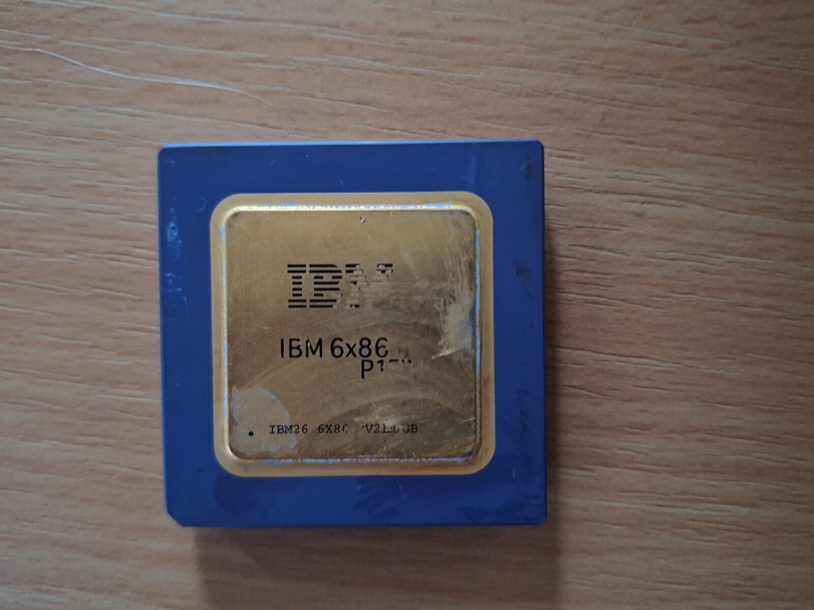 IBM 6x86 P150+ 6x86-2V2120GB 6x86 rare round lid vintage CPU GOLD