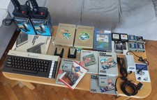 Atari 600XL Ultimate collection, 2xQuickshot1, psu Atari Keelog, 13x cart picture