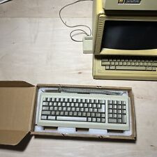 Vintage MINT Beige Apple Macintosh Keyboard M0110A picture