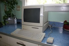 Vintage Apple Macintosh IIsi Computer, Monitor, Keyboard & Mouse Complete Setup picture