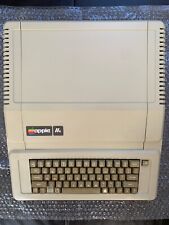 Apple IIe 128K Enhanced A2S2064 , Excellent condition & working order (see desc) picture