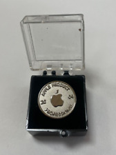 VINTAGE 2004 Apple Silver APPLE PRODUCT PROFESSIONAL Pin in Original Container picture