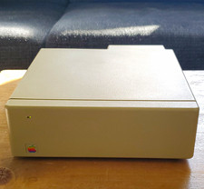 WORKING vintage Macintosh Hard Disk 20MB SCSI M0135  picture
